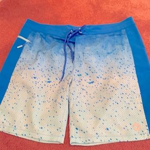 Men’s vineyard vines swim trunks sz XL blue ombré